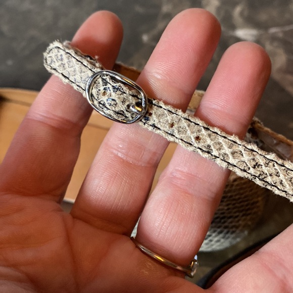 GAP black velvet & snakeskin flats w/ ankle strap- worn 1x size 9 - Picture 5 of 13